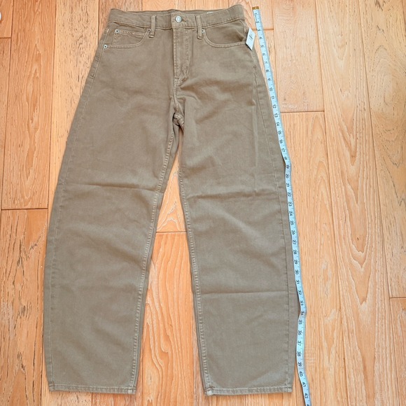 GAP Women's High Rise Barrel Relaxed Hip & Thigh Tan Jeans - NWT - 27-4 - Picture 4 of 7